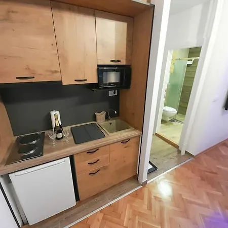 Paku 3 New * Belgrade
